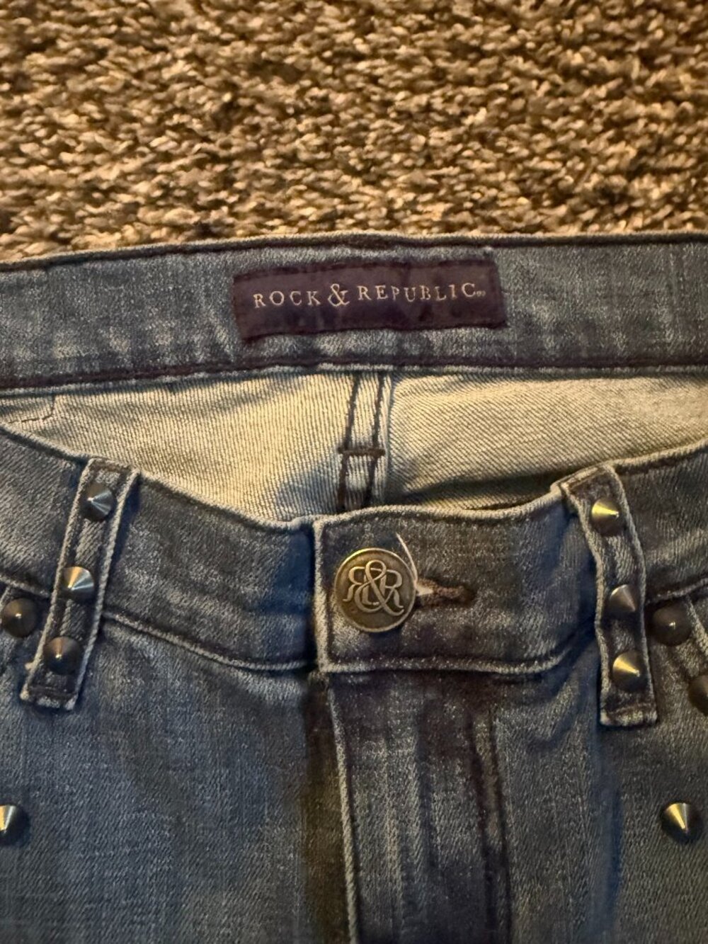 ROCK & REPUBLIC KASANDRA STUDDED JEANS - Picture 8 of 8